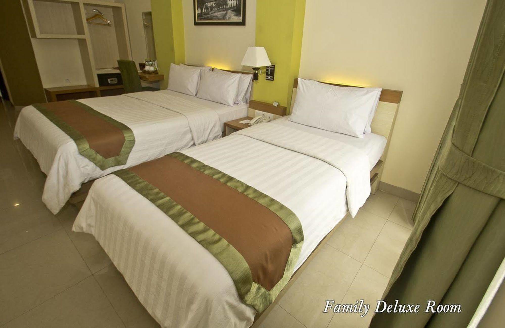 De Batara Hotel Бандунг Екстер'єр фото